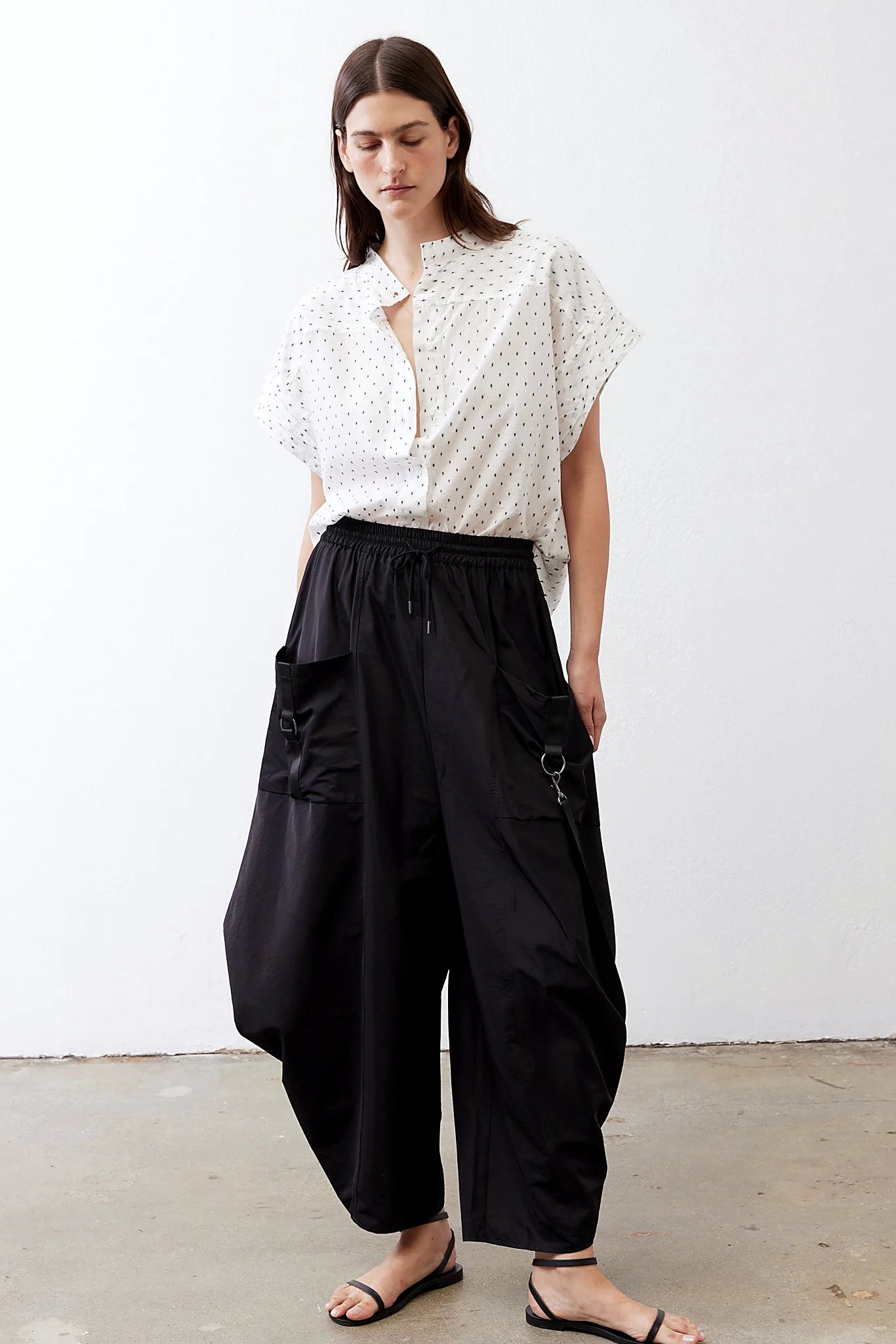 Cap sleeve with a wide arm opening