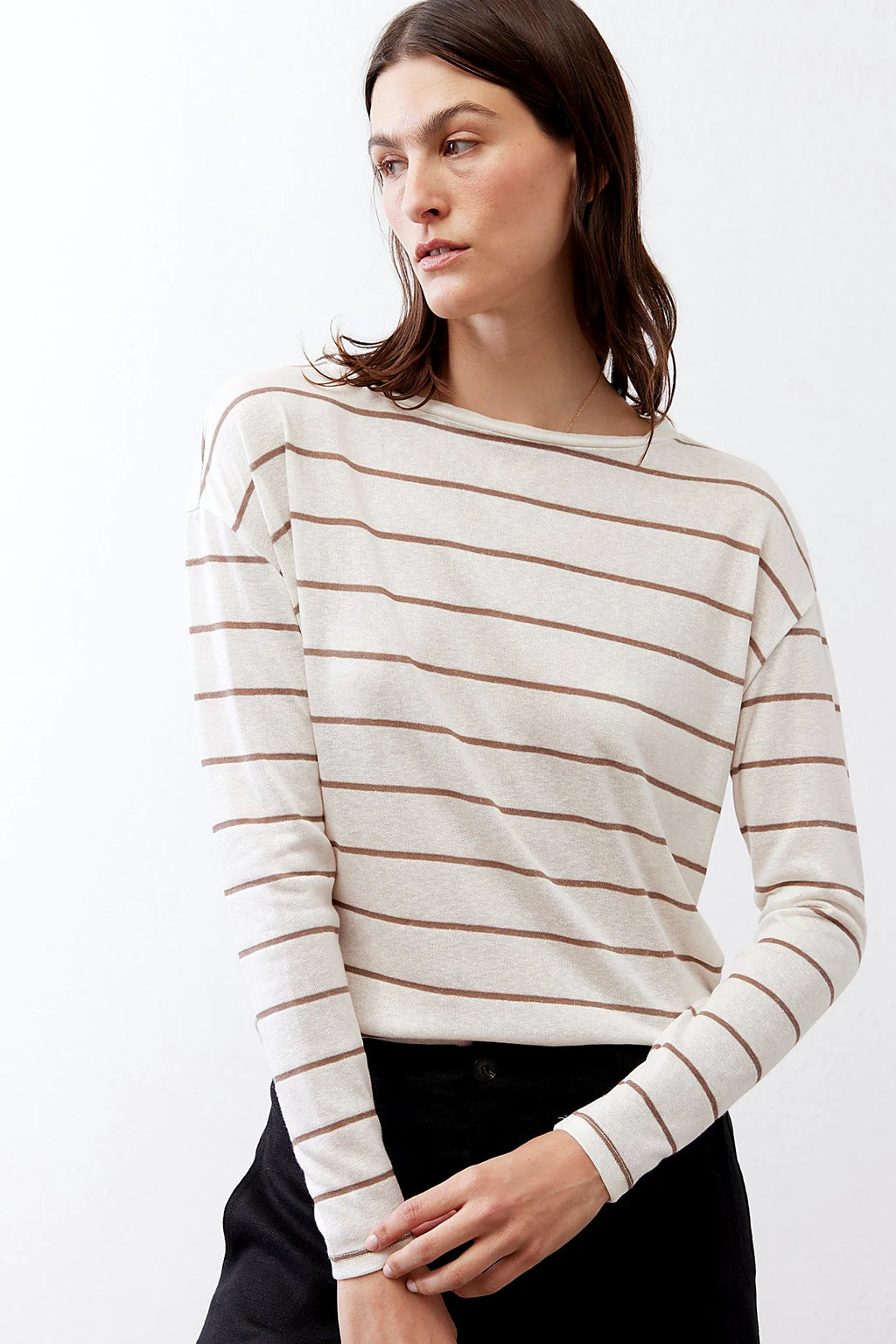 Long sleeve detail on the striped knit top