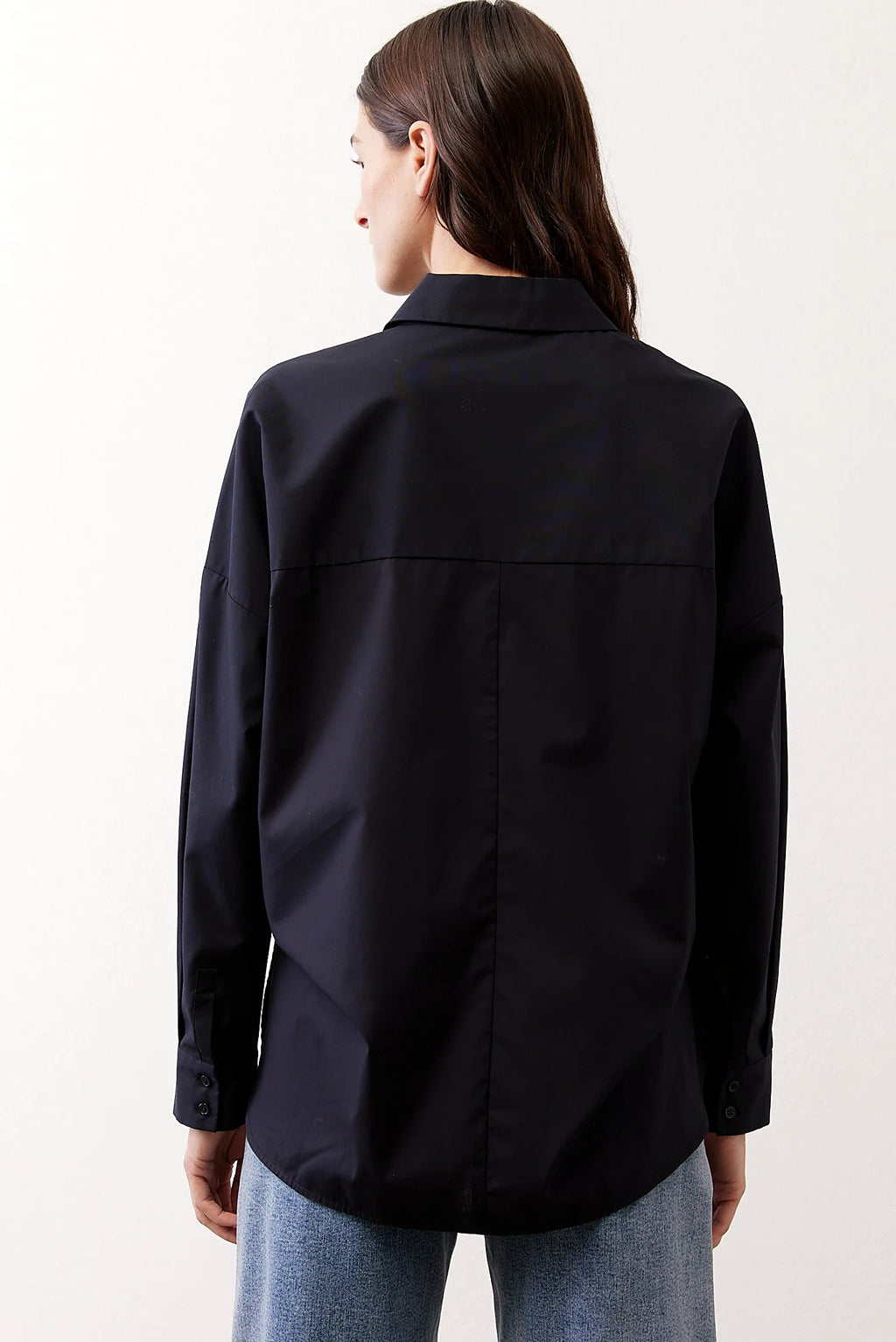 The long length that covers a waistband