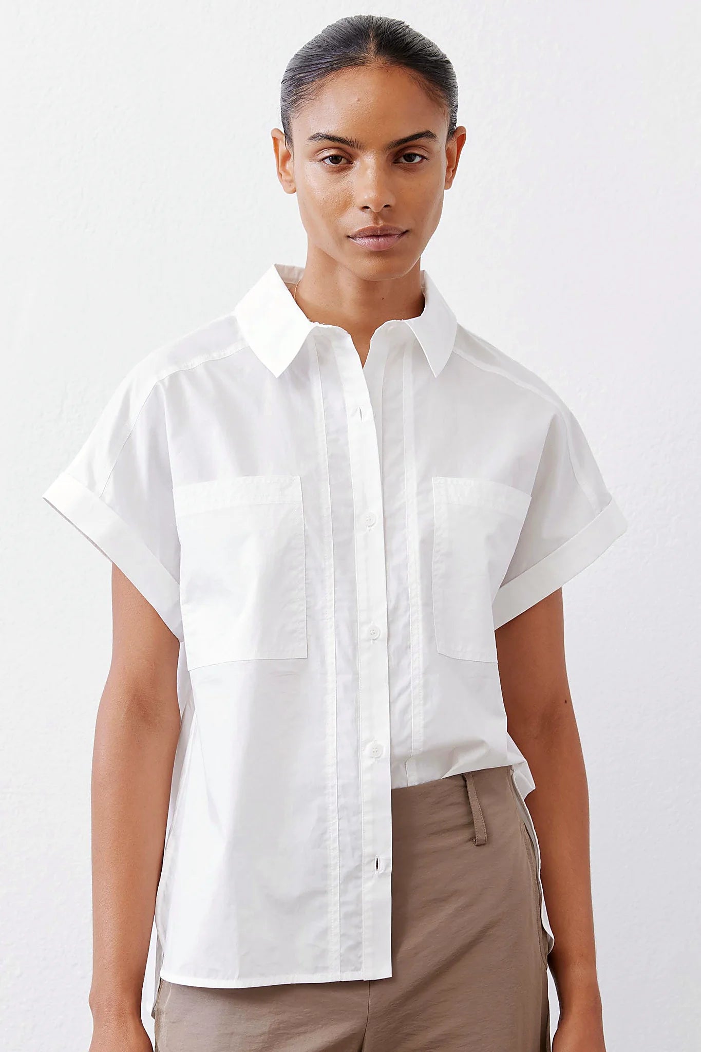 Short Sleeve Poplin Button Down Blouse