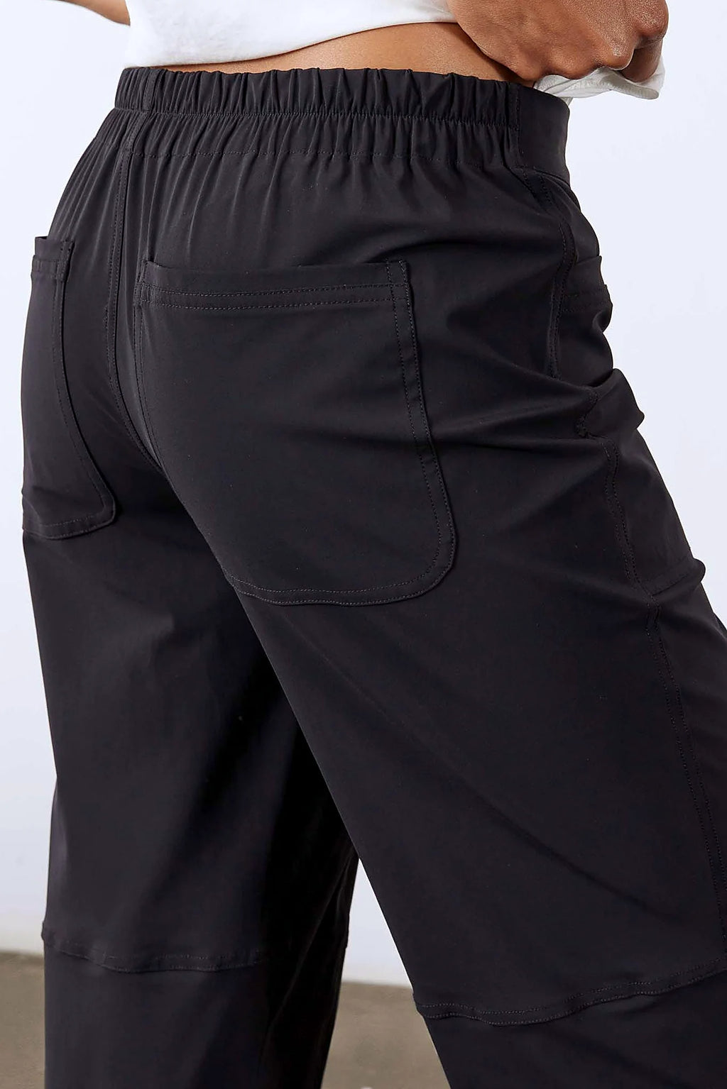 Vertical seam running down the leg