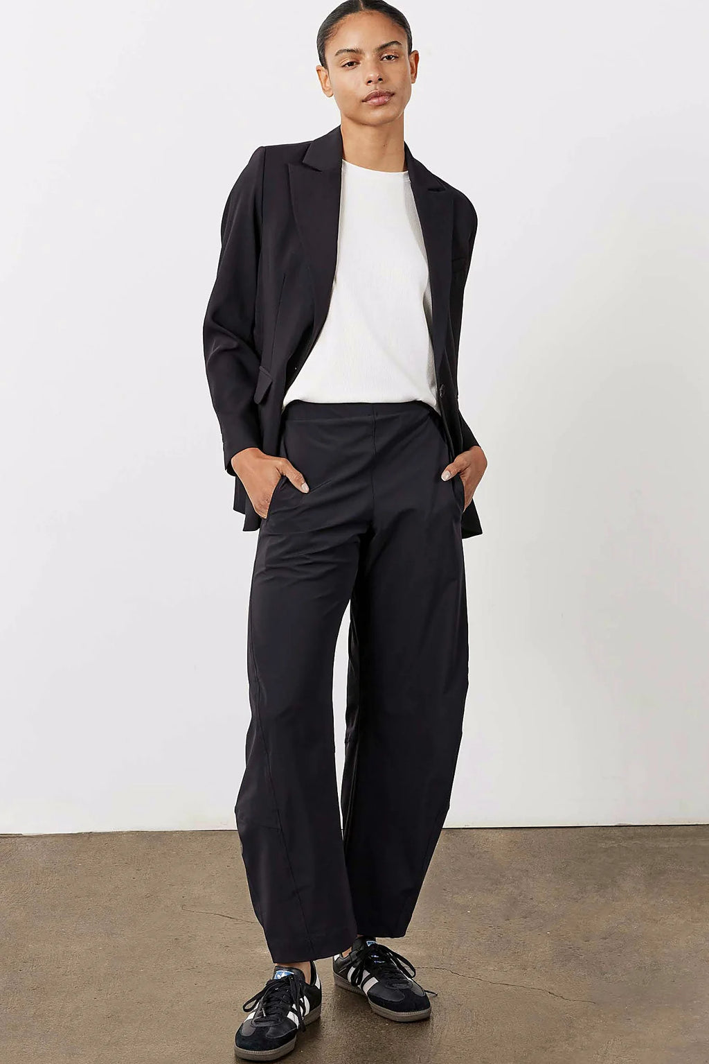 Side pocket on the work trousers
