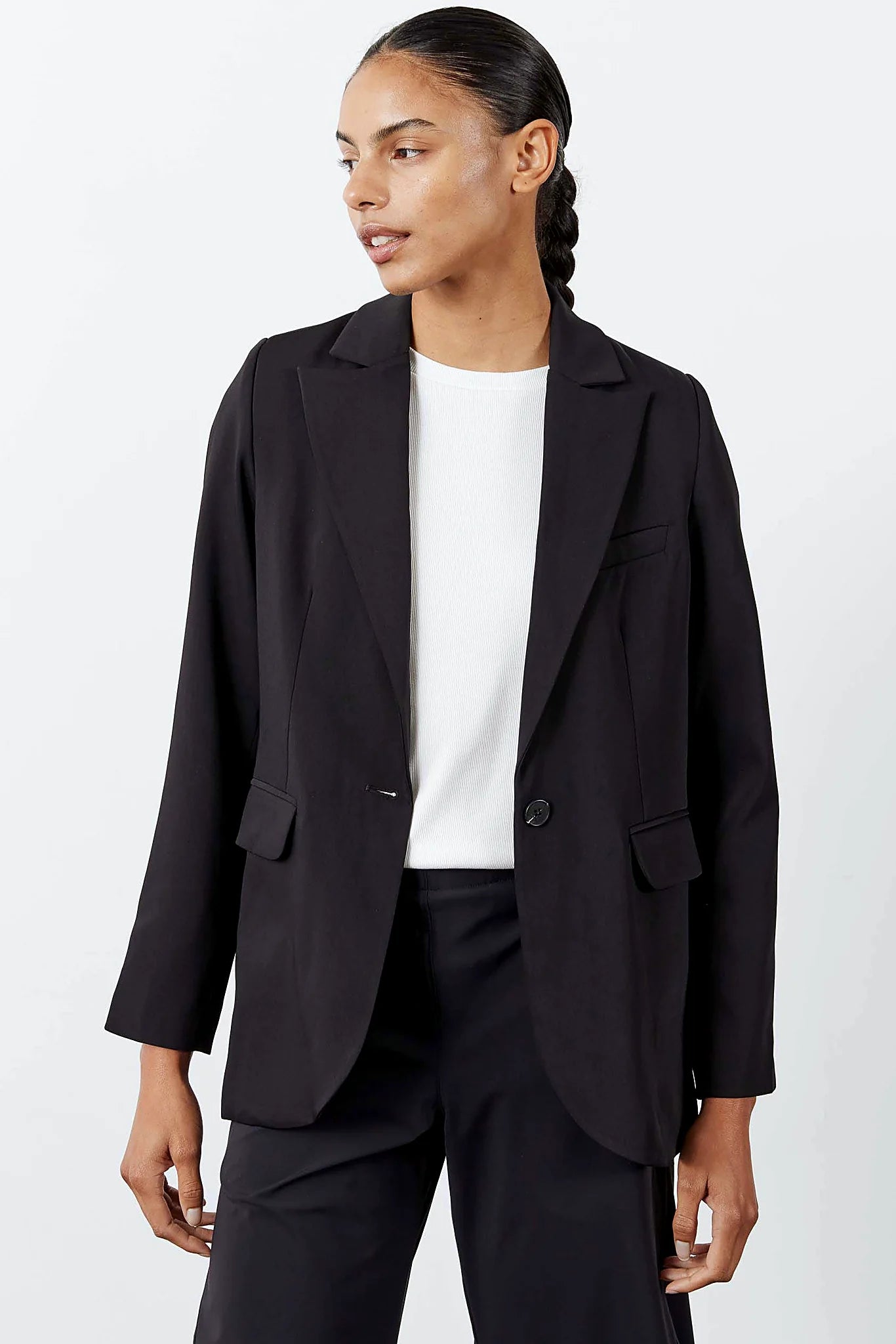 The Petite Classic Blazer That Upgrades You 2.0