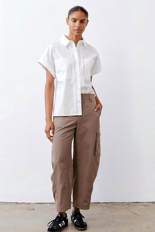 Walnut cargo trousers with a barrel leg, front view